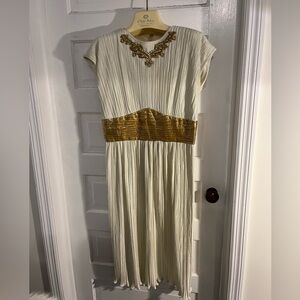 Vintage 1970s Elegant Cream and Gold Grecian Goddess Dress